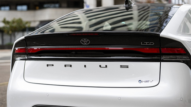2023 Toyota Prius Distinctive Headlights and Taillights