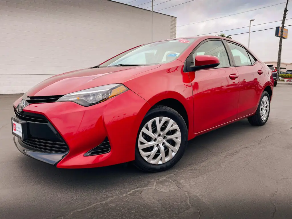 2018 Toyota Corolla LE Red